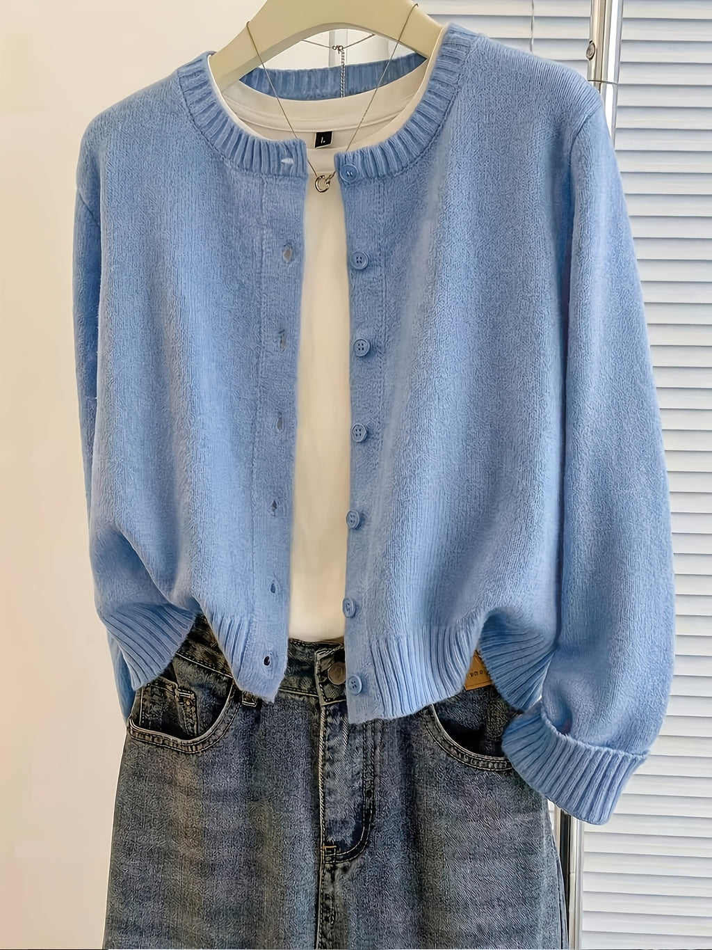 Women's Button- Cardigan, Plain And Simple Fashionable Short-sleeved Sweater, Multi-functional Women's Sweater