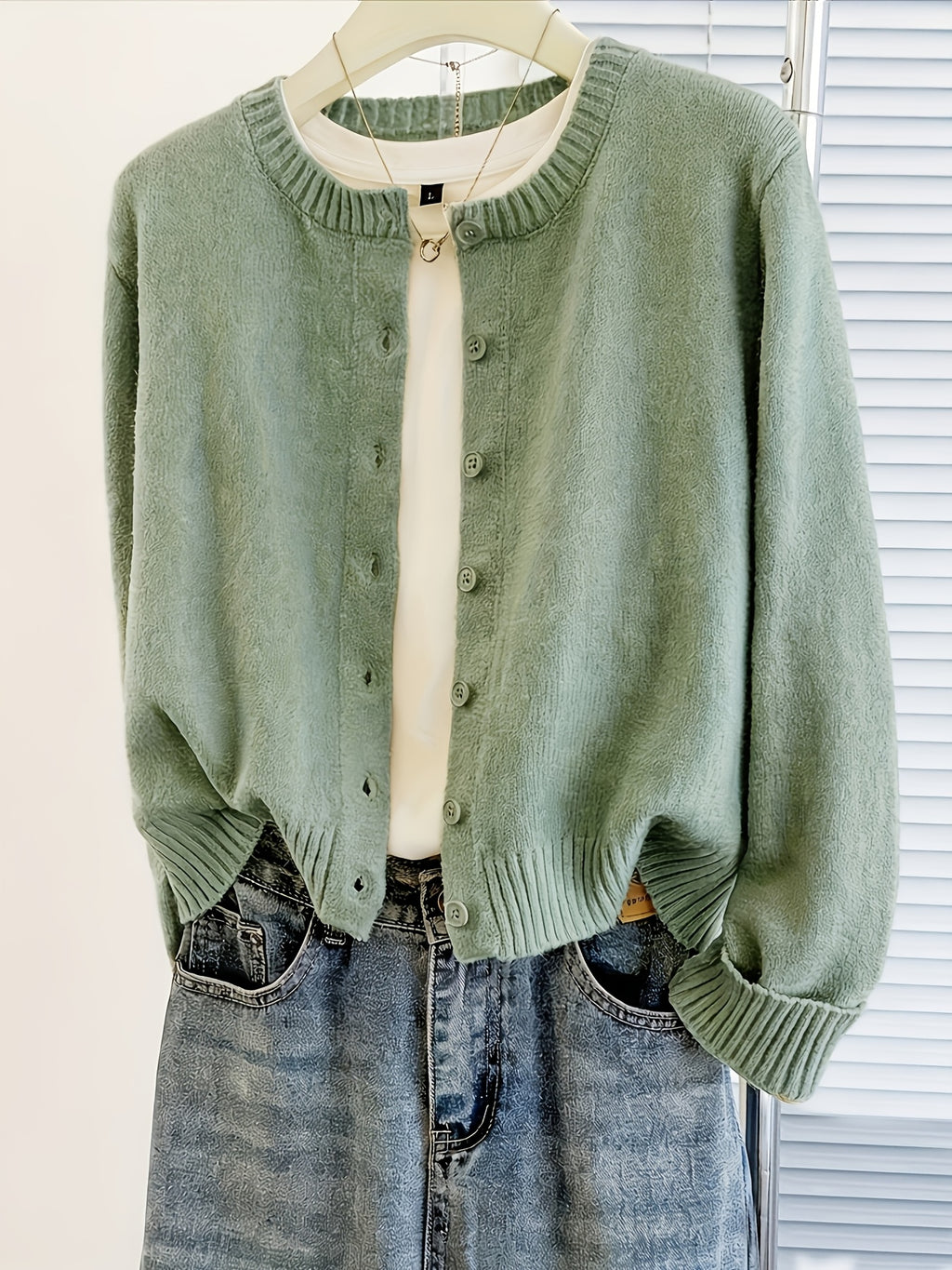 Women's Button- Cardigan, Plain And Simple Fashionable Short-sleeved Sweater, Multi-functional Women's Sweater